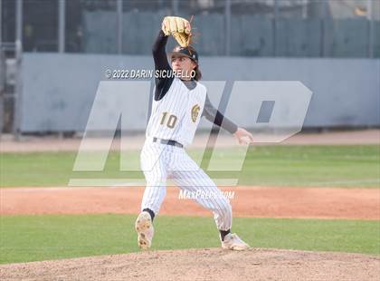 Thumbnail 1 in Gilbert vs. Desert Ridge (Bob Everett Classic) photogallery.