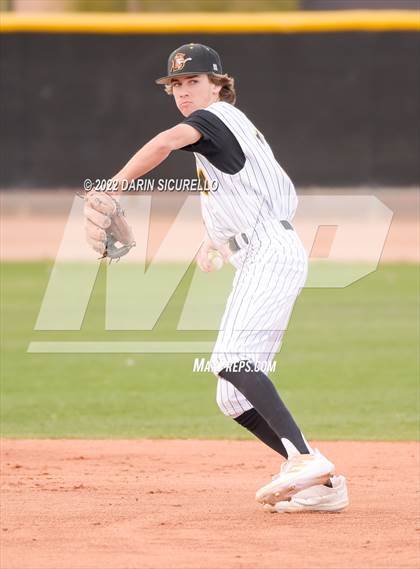 Thumbnail 2 in Gilbert vs. Desert Ridge (Bob Everett Classic) photogallery.