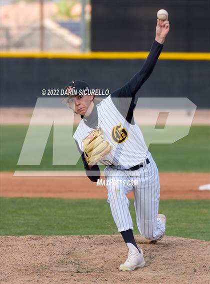 Thumbnail 3 in Gilbert vs. Desert Ridge (Bob Everett Classic) photogallery.