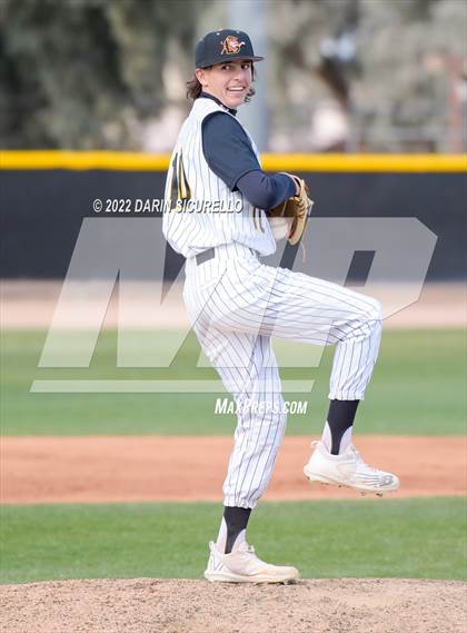 Thumbnail 1 in Gilbert vs. Desert Ridge (Bob Everett Classic) photogallery.