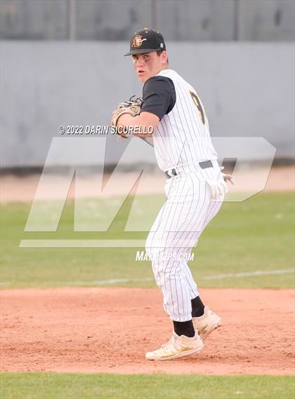 Thumbnail 3 in Gilbert vs. Desert Ridge (Bob Everett Classic) photogallery.