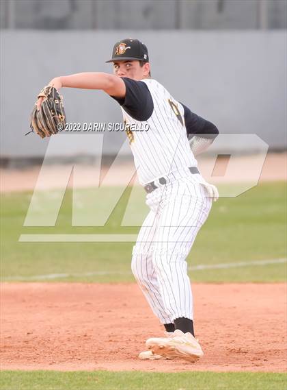 Thumbnail 1 in Gilbert vs. Desert Ridge (Bob Everett Classic) photogallery.