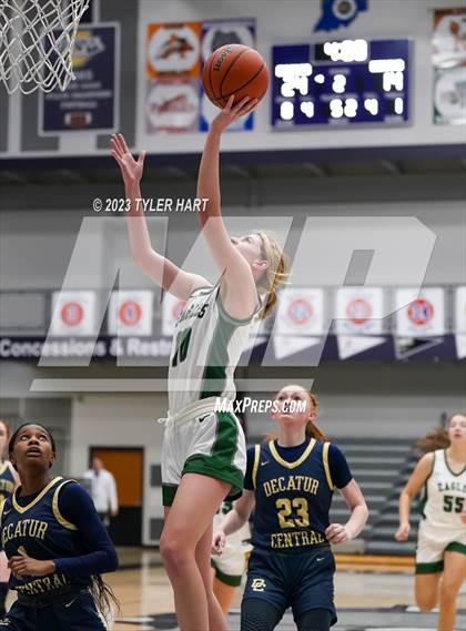 Thumbnail 2 in Zionsville vs Decatur Central (Sneakers for Santa Shootout) photogallery.