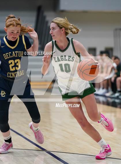 Thumbnail 1 in Zionsville vs Decatur Central (Sneakers for Santa Shootout) photogallery.