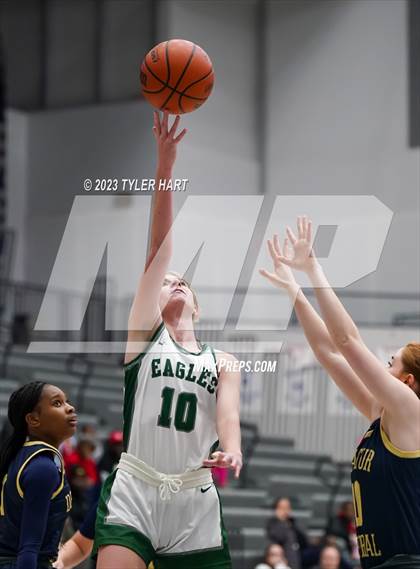 Thumbnail 1 in Zionsville vs Decatur Central (Sneakers for Santa Shootout) photogallery.