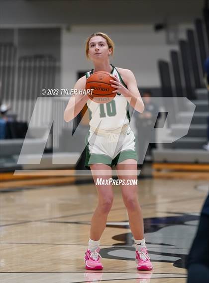 Thumbnail 2 in Zionsville vs Decatur Central (Sneakers for Santa Shootout) photogallery.