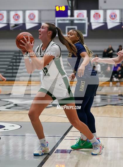 Thumbnail 2 in Zionsville vs Decatur Central (Sneakers for Santa Shootout) photogallery.