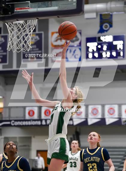 Thumbnail 3 in Zionsville vs Decatur Central (Sneakers for Santa Shootout) photogallery.