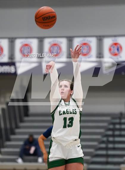 Thumbnail 3 in Zionsville vs Decatur Central (Sneakers for Santa Shootout) photogallery.