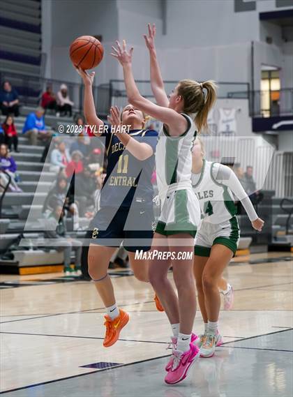 Thumbnail 1 in Zionsville vs Decatur Central (Sneakers for Santa Shootout) photogallery.