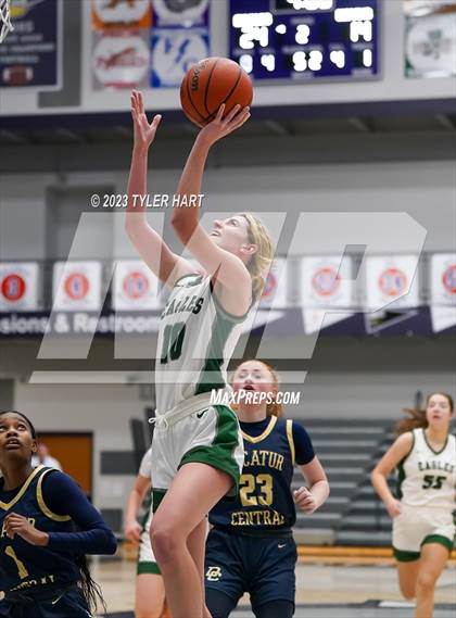 Thumbnail 1 in Zionsville vs Decatur Central (Sneakers for Santa Shootout) photogallery.