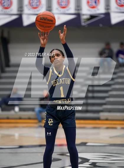 Thumbnail 3 in Zionsville vs Decatur Central (Sneakers for Santa Shootout) photogallery.