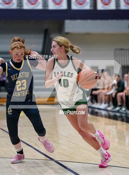 Thumbnail 2 in Zionsville vs Decatur Central (Sneakers for Santa Shootout) photogallery.