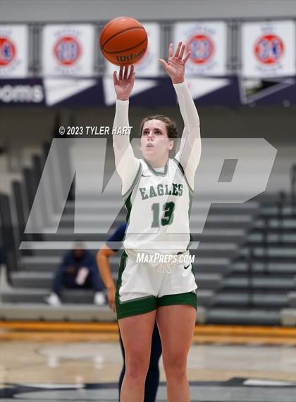 Thumbnail 2 in Zionsville vs Decatur Central (Sneakers for Santa Shootout) photogallery.