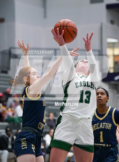 Thumbnail 3 in Zionsville vs Decatur Central (Sneakers for Santa Shootout) photogallery.