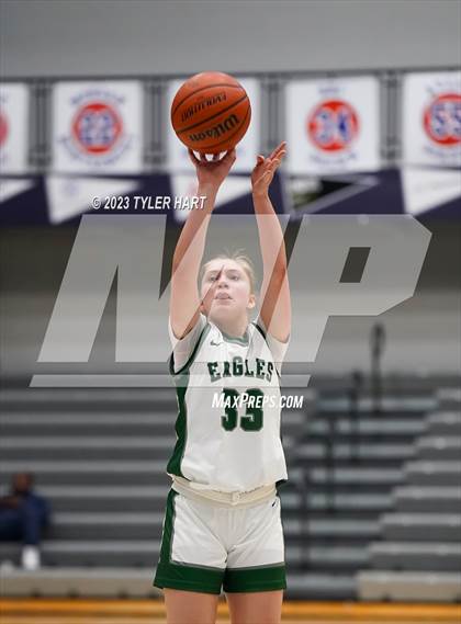 Thumbnail 2 in Zionsville vs Decatur Central (Sneakers for Santa Shootout) photogallery.