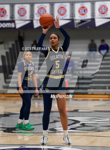 Thumbnail 1 in Zionsville vs Decatur Central (Sneakers for Santa Shootout) photogallery.