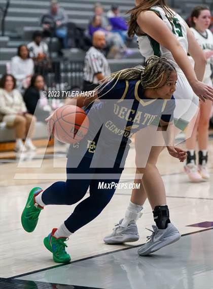 Thumbnail 1 in Zionsville vs Decatur Central (Sneakers for Santa Shootout) photogallery.