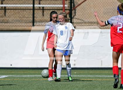 Thumbnail 2 in Spring Hill vs. Midlothian Heritage (UIL 4A Region II Semi-Final) photogallery.