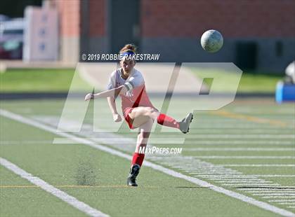 Thumbnail 2 in Spring Hill vs. Midlothian Heritage (UIL 4A Region II Semi-Final) photogallery.