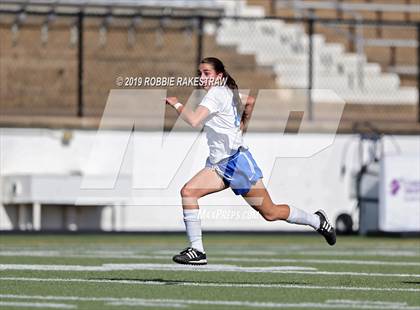 Thumbnail 1 in Spring Hill vs. Midlothian Heritage (UIL 4A Region II Semi-Final) photogallery.