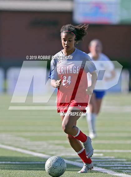 Thumbnail 3 in Spring Hill vs. Midlothian Heritage (UIL 4A Region II Semi-Final) photogallery.