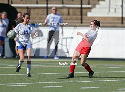 Thumbnail 1 in Spring Hill vs. Midlothian Heritage (UIL 4A Region II Semi-Final) photogallery.