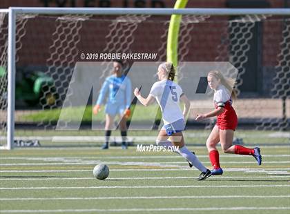 Thumbnail 1 in Spring Hill vs. Midlothian Heritage (UIL 4A Region II Semi-Final) photogallery.