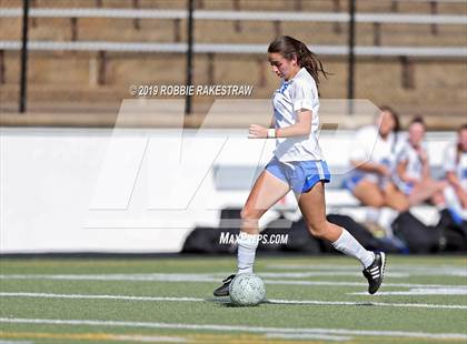 Thumbnail 2 in Spring Hill vs. Midlothian Heritage (UIL 4A Region II Semi-Final) photogallery.
