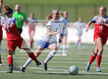 Thumbnail 1 in Spring Hill vs. Midlothian Heritage (UIL 4A Region II Semi-Final) photogallery.