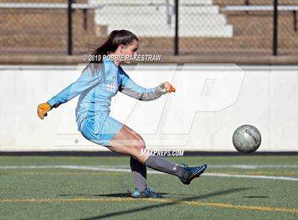 Thumbnail 2 in Spring Hill vs. Midlothian Heritage (UIL 4A Region II Semi-Final) photogallery.