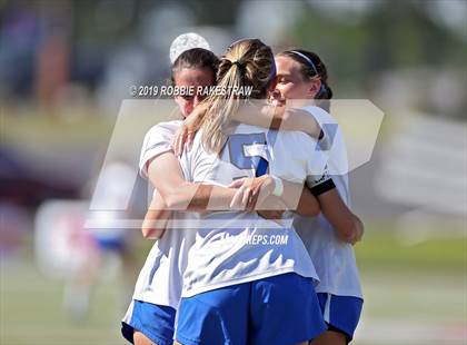 Thumbnail 2 in Spring Hill vs. Midlothian Heritage (UIL 4A Region II Semi-Final) photogallery.