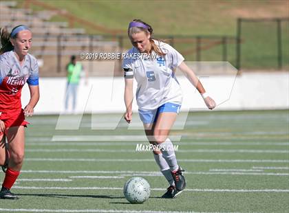 Thumbnail 1 in Spring Hill vs. Midlothian Heritage (UIL 4A Region II Semi-Final) photogallery.