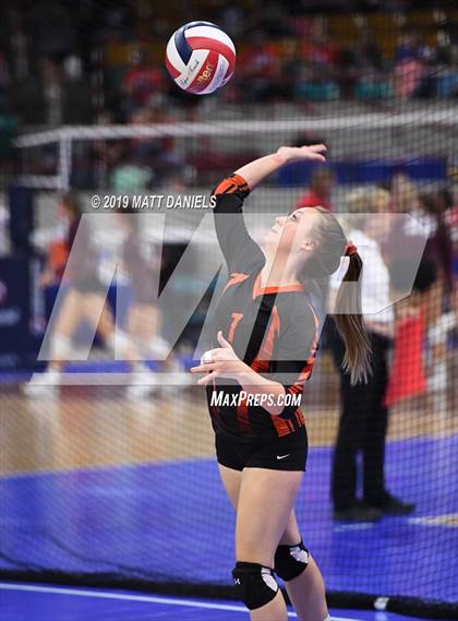 Thumbnail 1 in Lamar vs. Eaton (CHSAA 3A Playoff) photogallery.