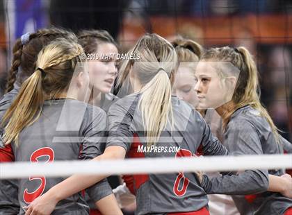 Thumbnail 1 in Lamar vs. Eaton (CHSAA 3A Playoff) photogallery.