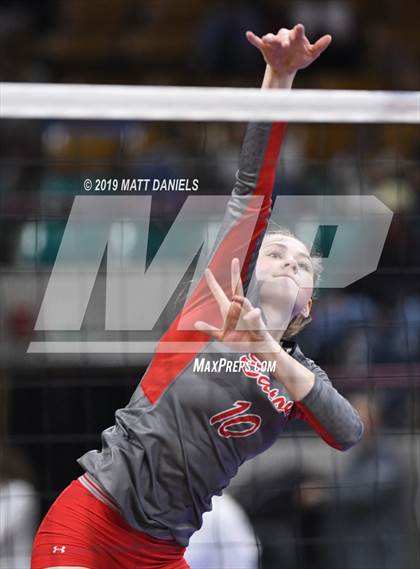 Thumbnail 3 in Lamar vs. Eaton (CHSAA 3A Playoff) photogallery.