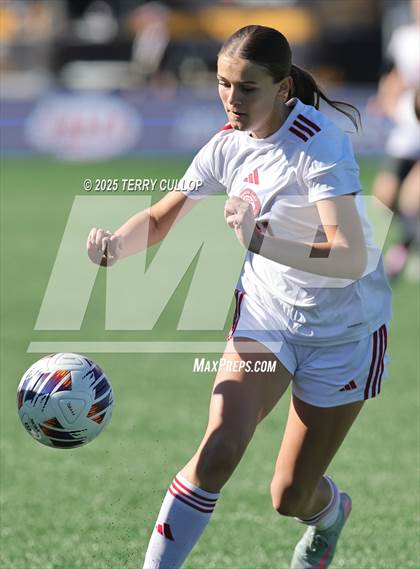 Thumbnail 3 in Spanish Fork vs. Olympus (UHSAA 5A Semi Final) photogallery.