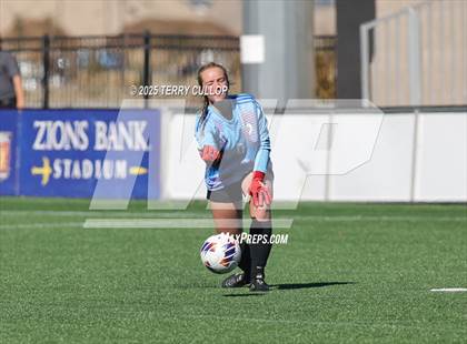 Thumbnail 3 in Spanish Fork vs. Olympus (UHSAA 5A Semi Final) photogallery.
