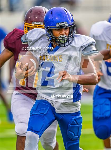 Thumbnail 2 in Beaumont United vs. Channelview (Scrimmage) photogallery.