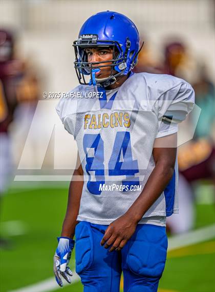 Thumbnail 3 in Beaumont United vs. Channelview (Scrimmage) photogallery.