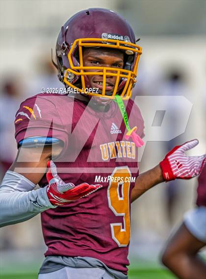 Thumbnail 1 in Beaumont United vs. Channelview (Scrimmage) photogallery.