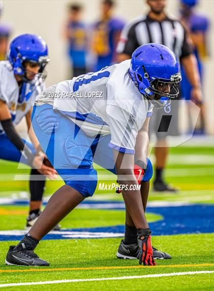 Thumbnail 2 in Beaumont United vs. Channelview (Scrimmage) photogallery.