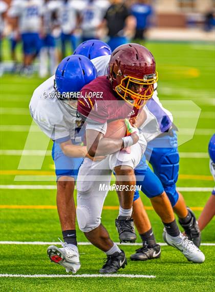 Thumbnail 1 in Beaumont United vs. Channelview (Scrimmage) photogallery.
