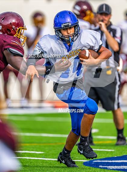 Thumbnail 2 in Beaumont United vs. Channelview (Scrimmage) photogallery.