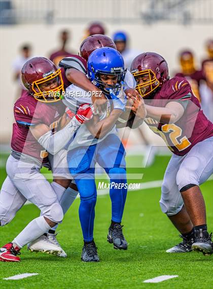 Thumbnail 3 in Beaumont United vs. Channelview (Scrimmage) photogallery.