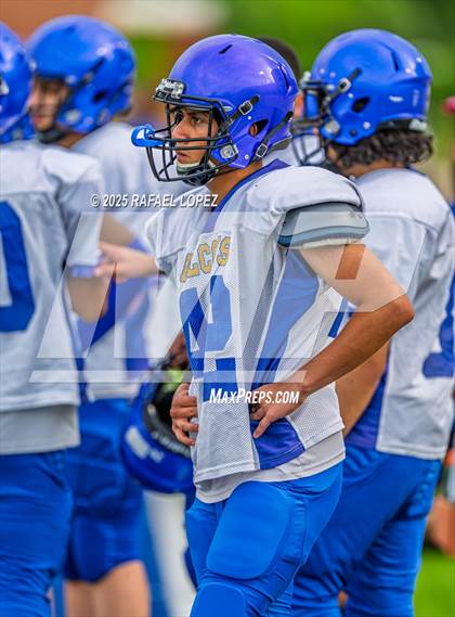 Thumbnail 3 in Beaumont United vs. Channelview (Scrimmage) photogallery.