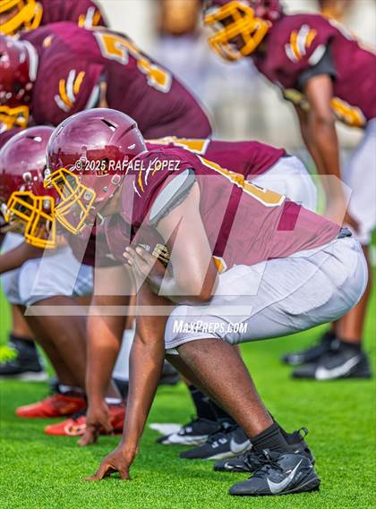 Thumbnail 1 in Beaumont United vs. Channelview (Scrimmage) photogallery.