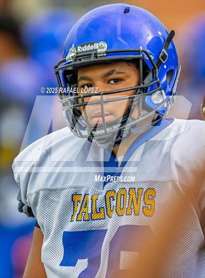 Thumbnail 3 in Beaumont United vs. Channelview (Scrimmage) photogallery.