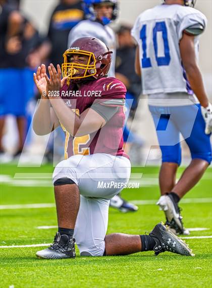 Thumbnail 1 in Beaumont United vs. Channelview (Scrimmage) photogallery.