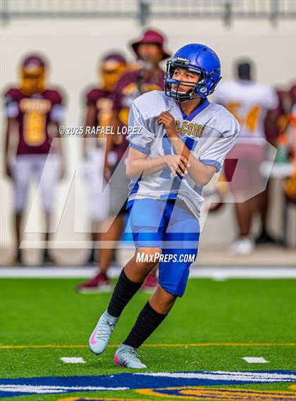 Thumbnail 1 in Beaumont United vs. Channelview (Scrimmage) photogallery.